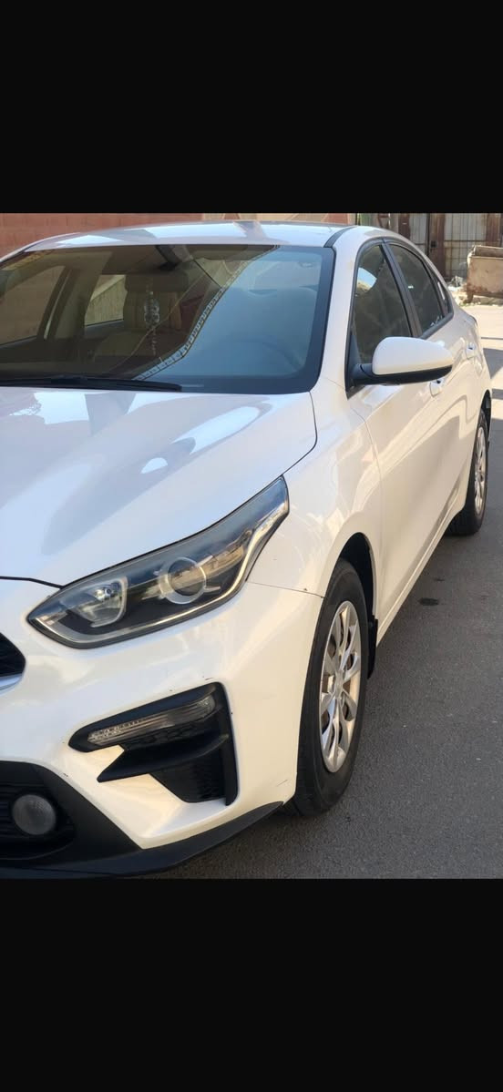 سيراتو مديل 21 السياره كفاله عامه سياره ماشيه 90 سياره كلش نظيفه خم تاير جديد حداديه جديده باتري جديد تبريد ثلج رقم اربيل 
السعر 155
***********
