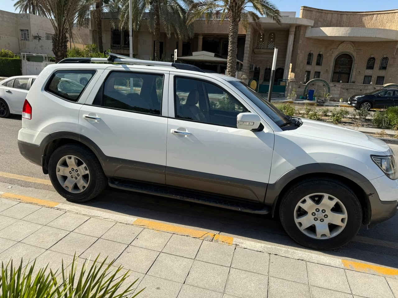 موهافي 2012 خليجي 
مكفولة كفالة عامة من الصبغ والبارد
جلد.كشن كهرباء.ستيرن كهرباء .شاشة . ماشية 170 كيلو داخل بيجي.٣قطع تبريد خزن مقاعد
صدر جديد وباتري جديد وتاير جديد
بغداد ***********
145$
