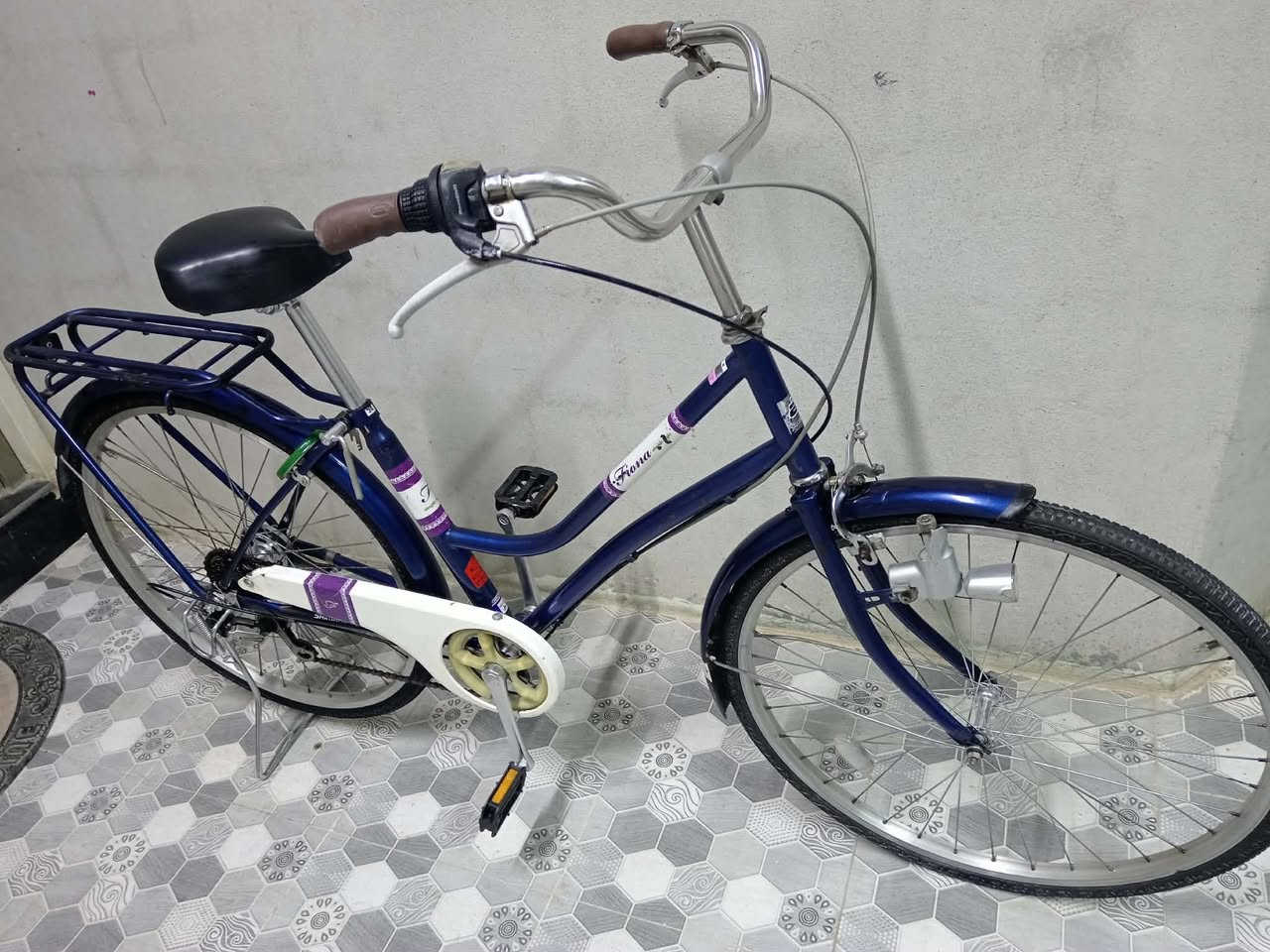 بايسكل عبد الحليم للبيع حجم 26 كير


**إذا كنت صاحب هذا الإعلان وتريد حذفه لأي سبب، رجاءا أرسل رسالة إلى الدعم الفني**