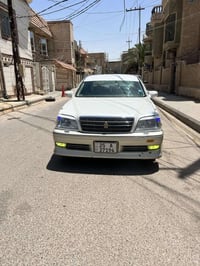 كراون ملكة  موديل 2001  مكفوله من كلشي حادث كص ونقل جثة  اصولي مداور ث...