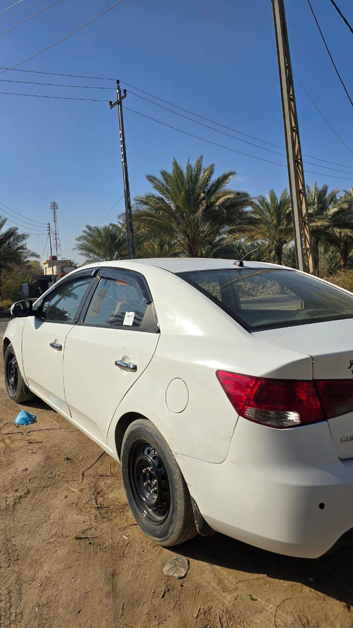 يا الله سياره سيراتو موديل 11 خليجي فول مواصفات بيها بس قطعتين جاملغ شويه بل بنيد  سياره فول مواصفات مكان كربلاء طوريج  ستفسار ‏‪***********‬‏
