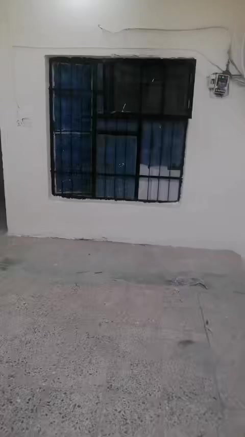 نص قطعه طابقين قطاع ٤٨ شرك ونظيفه ثلاث غرف واستقبال وتواليت معزول وحمام وترك وبدايته طرمه 
فوك غرفتين نظيفات مثل ما موضح بلفيديو التفاصيل كامله 
السعر 95 وبيهة مجال فقط للشراي متوفر واتساب  ***********
