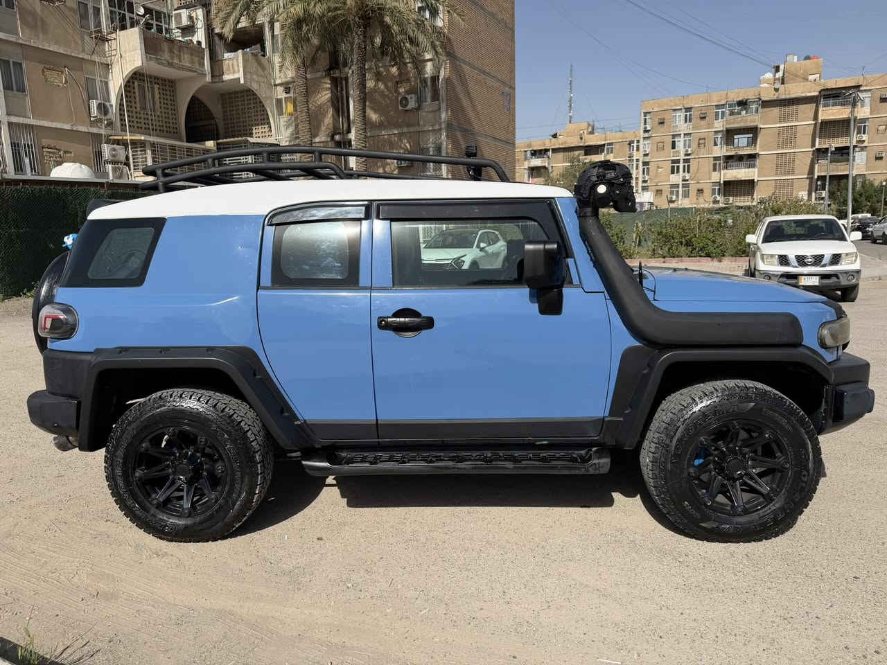 السلام عليكم للبيع فقط
لاندكروزر FJ موديل 2007
السيارة وارد امريكي وعليها بجم رانج بدون اي نقوصات
ضربتها جاملغ جهة السايق و محدثها من الداخل و من الخارج ومغلفها بلون 2020 للجمالية و عندي الصور مالتها قبل التغليف كلشي مابيها محرك 6 سلندر السعر 170$ ورقه وبيها مجال للطيبين … بيها اضافات جمالية من الخارج  و الداخل مالتها نظيف شاشه و كاميرة خلفيه و كاميرة  تسجيل امامي و خلفي و السياره باسمي
للتواصل : ***********
