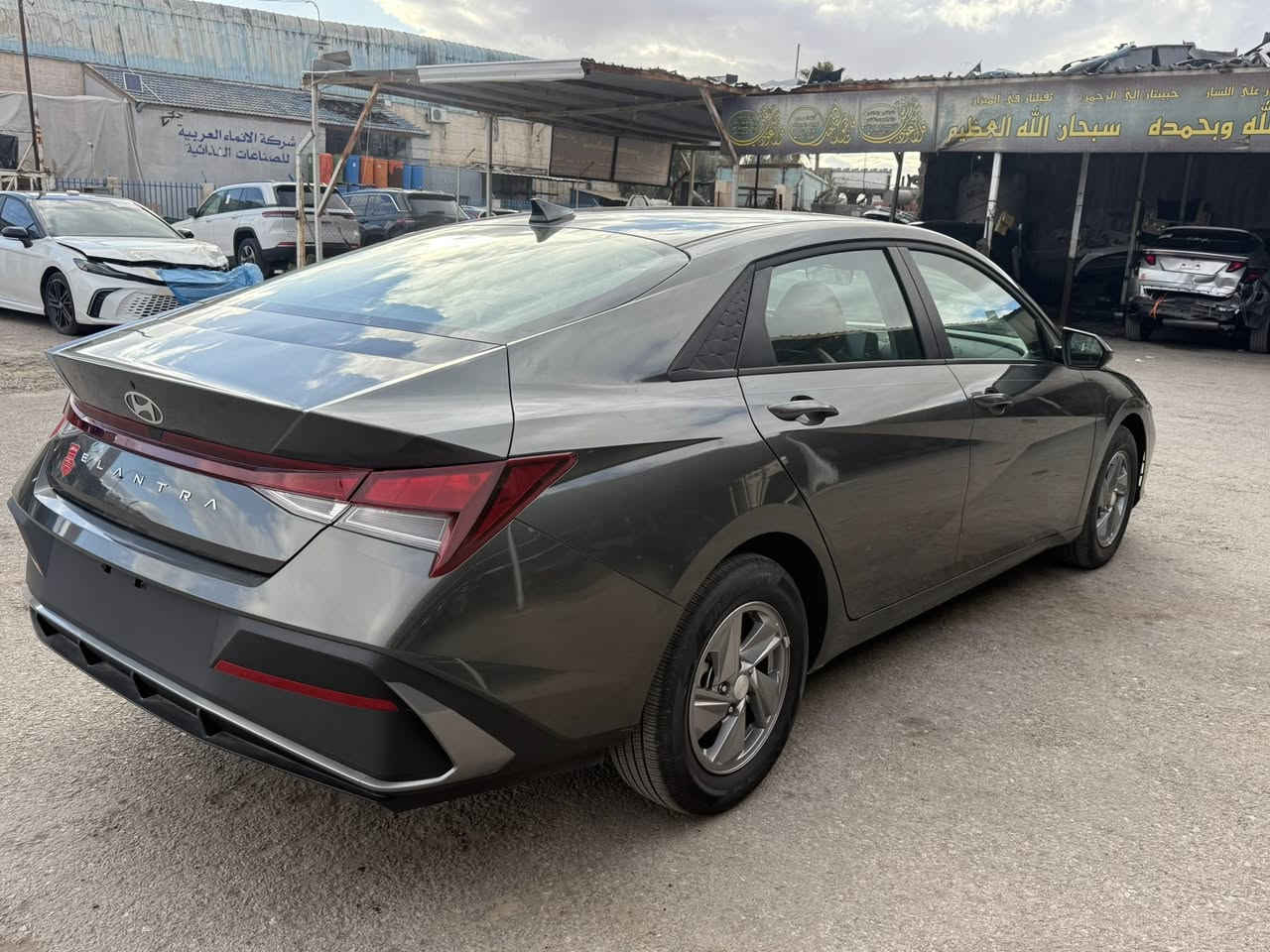 السلام عليكم لبيع الانترة 2025 بعدهة بدون رقم على الفحص وبدون تصليح تاخذهة تصلح وترقم السيارة 
***********
