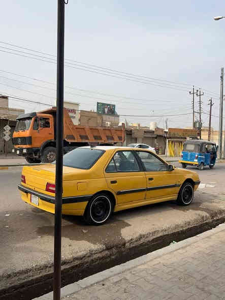 سلام عليكم بيجو 405 كفاله من الصبغ موديل 13 سياره جاهزه حداديه تخم تاير جديد توني شادهن للمراوس حسب القناعه
