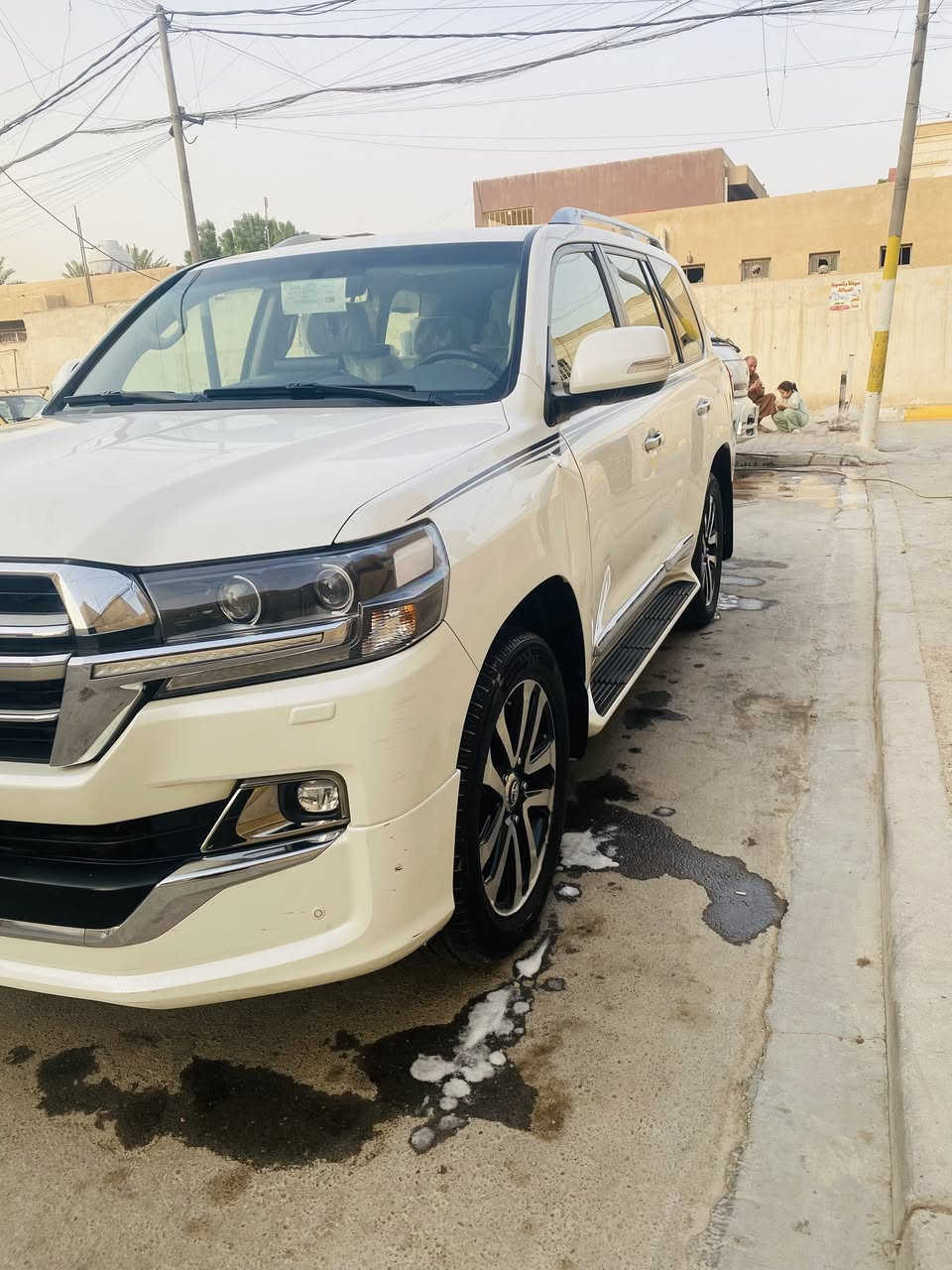 للبيع لاندكروز موديل 2019
مواصفات GXR فول 

سياره مكفوله كفاله عامه عده طخه بل جاملغ

السعر 53الف دولار وبيه مجال 

مكاني بغداد حي الاجوادين

للستفسار ***********
