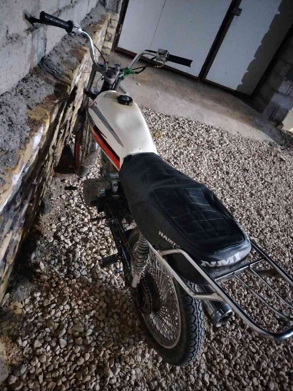 للبيع سعر مناسب متوازي ع بيعته لتواصل ***********
