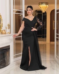 ورده • اسود ماروني • مقاسات ٣٨/٤٠/٤٢/٤٤