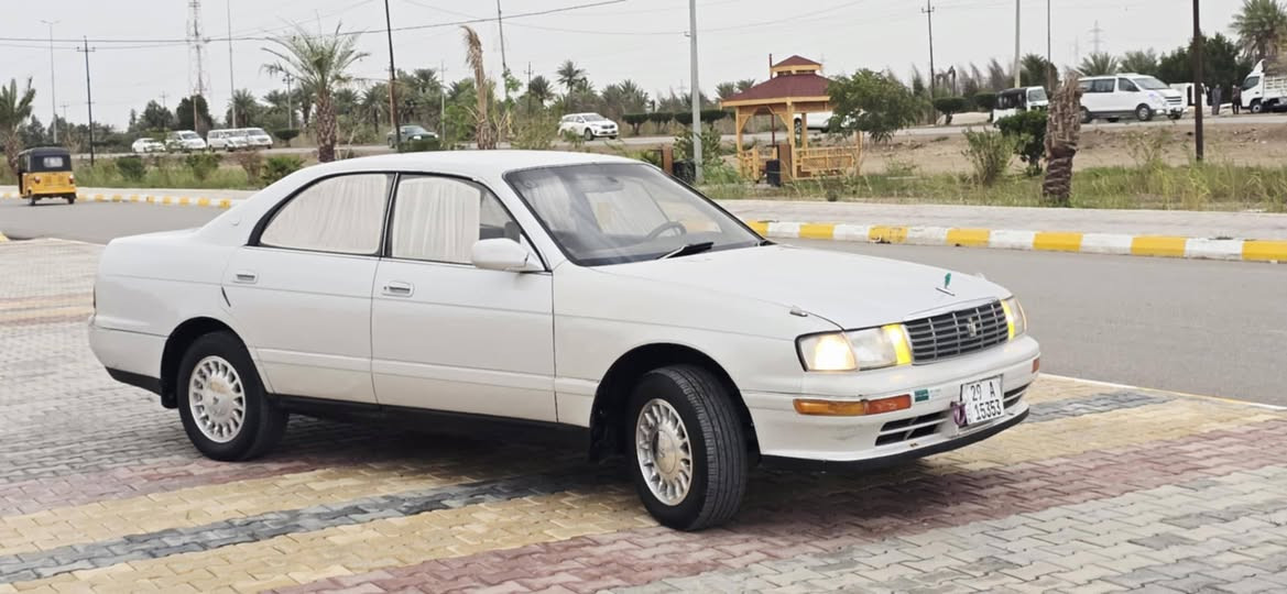 سلام عليكم 
تيوتا كراون 1991
رقم واسط نكليزي سنويه جديده 31 هزه جديدة 
مكفوله من الكص ونقل الجثه والضربه والكلبه والتجيه والصبغ 
تخم تاير 
صدر جديد 
مكينه 2500 ديلكو 
كير 
تبريد ثلج
تبريد ثلج
اكسل 
شاصي 
كهربائيات كلها شغاله 
غرفه جديدة 
كشن كهربائي 
سعرها 54 
كوت 
***********
