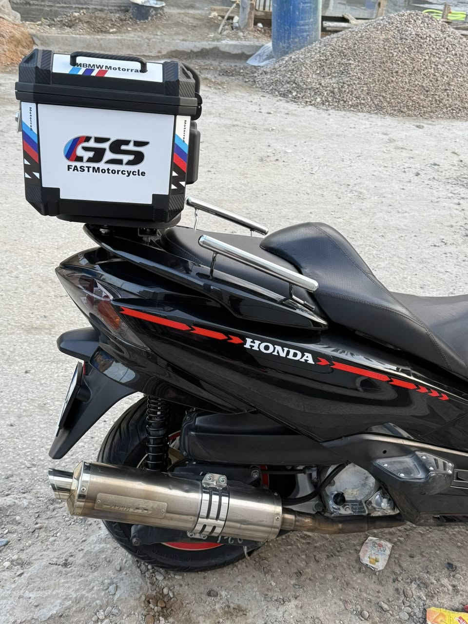 سلام عليكم
فورزه صفر 10   S7

APS دراجه عميتها ما صار سبوع تريد ترجع كير عادي دراجه تجي تشوفها احلا من صور  وأضمن الك محرك وكلج وتخم تاير  واوراق كامله وبصمات ثنين  الدراجه       
خير من الله مسجل شغال سماعات بلاديه 
لايت زنون كلوب جنطه ابيض كل نقص مابيها دهن امزويل  كل 1000 ابدل دهن  وبانزين بس محسن مسويلها ادامه كامله هاذا الاسبوع او قبل رمضان ب3 ايام للامانه  مكاني بغداد الدوره او البياع وبلعافيه الي تصير من نصيبه واذا عندك شي مراوس دز صورها 

واتساب ***********
