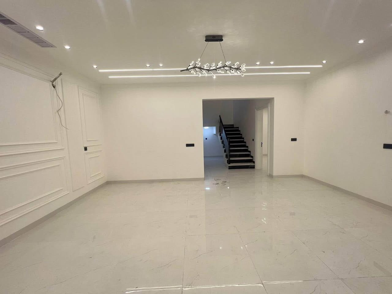 سعرة كلش مناسب 
هذا مو بيت لوحة فنيية للبيع على شارع 20م
مساحتة 200م
اربع غرف نوم 
فول VIP
للاستفسار سعر اتصل 
📞☎️ 0750 386 1964 whastup أربيل, العراق
