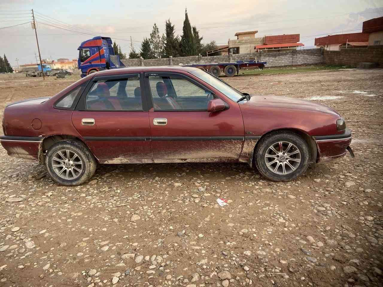 سلام عليكم اخوان فكتره حجم 16كير شرط محرك بي صرف رقم دهوك سنوه ساقطا سبغ جمالي سعر 35بيها مجال رقم ***********
