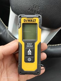 فيته ليزرية قياس 30 متر .شركة dwalt ميحتاج بعد مستعمله استعمال قليل وج...