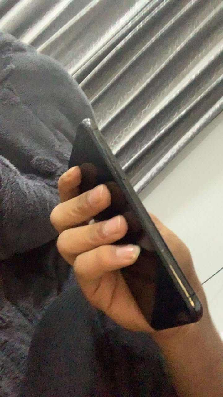 السلام عليكم ايكس عادي يرادله شاشه بدون رمز تلفون  سعر45 ابيع فحم رجان المو شراي لايجي ويتعبني تفاصيل مكتوبه ***********
