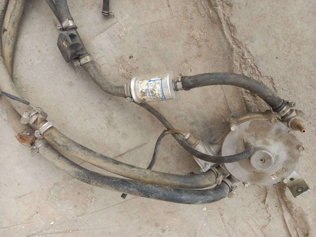 سلام عليكم ياطيبين منظومه غاز للبيع السعر ٢٠٠بي مجال استفسار *********** مكاني شعب
