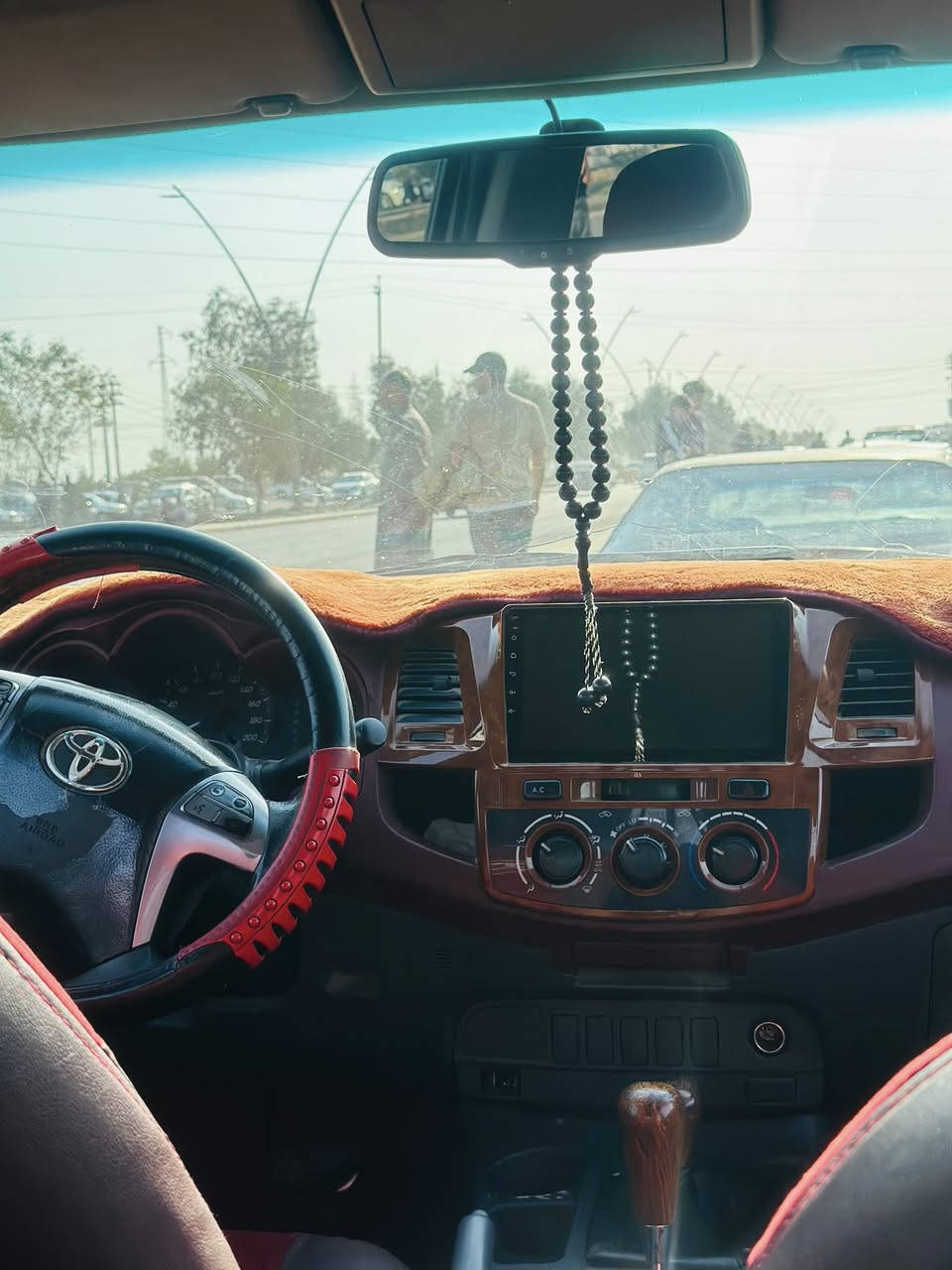 سلام عليكم
بيكم هايلوكس #موديل 2012
شاصي 19
#كير_اوتماتيك
رقم بغداد.تحويل مباشر 

رقمي.***********
