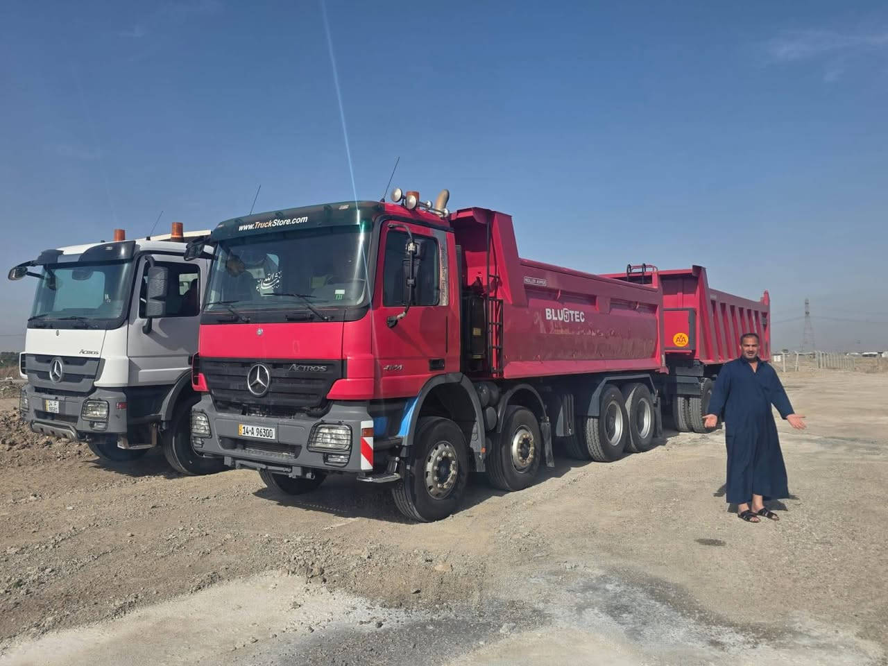 السلام عليكم
مقاطير العدد ٣ للبيع كل وحده وحده اثنين منهن م 2012
وحده 2008 كلمن وسعره سيارات معلايات  الاستفسار الاتصال على الرقم ***********
