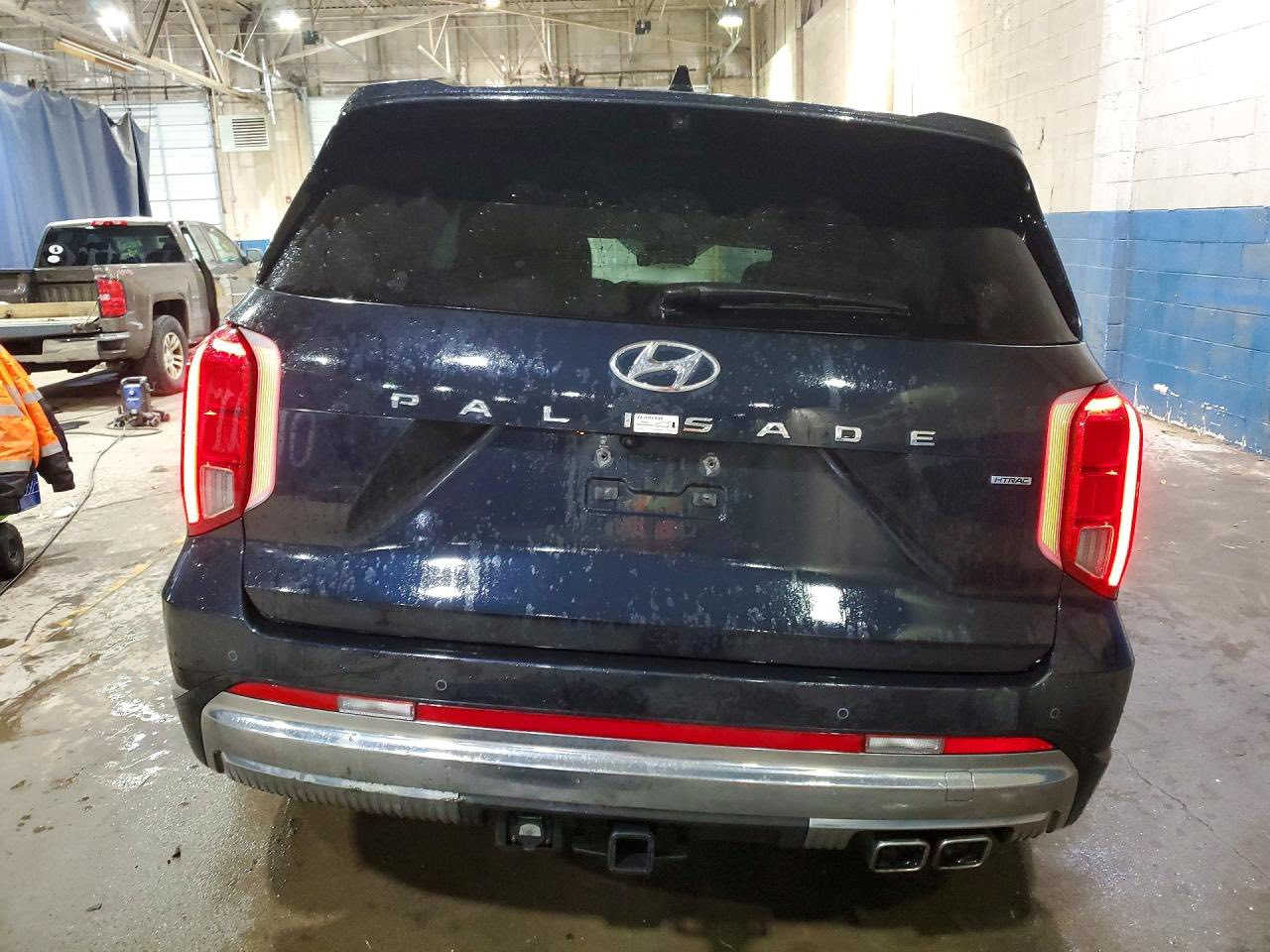 السلام عليكم بلسايد 24 كلكرافي الحادث فقط هذا الي بل صوره بدون دواخل   السياره شغاله وتمشي بعد شهرين توصل للعقبه  السياره اعله فئه والتفاصيل كلها بل صور الجاملغ  يرجع بارد والدعاميه اني مستوردها السياره ابيعها بمكانها  بلعقبه سعرها بمكانها مع فتح الحاويه تستلمها جاهزه للتعقيب ب  195 ومجالها بسيط مكاني بغداد وهذا رقمي الشراي يتصل ***********
