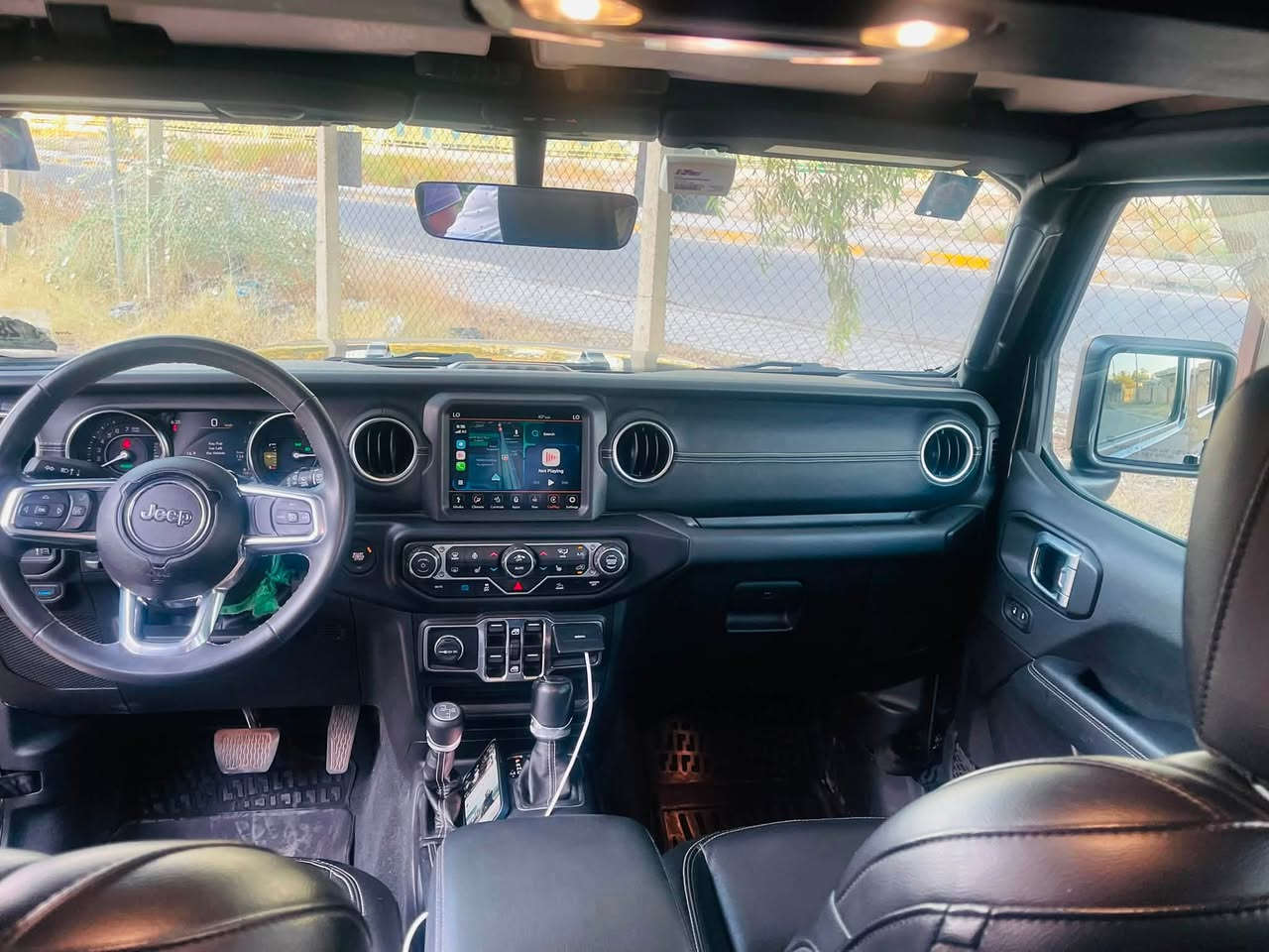جيب رانكلر 4Xe 2023  وارد امريكي

تيربو + هايبرد + هجين شحن خارجي 

Jeep Wrangler 4Xe 2023 2.0L 4

حجم المكينه : 2000 تيربو + هايبرد + هجين شحن خارجي

المسافه المقطوعه : 30000

المواصفات 

1.قماره تتفصخ اصير كشف

2.بصمه 

3.لوكير

4.كشافات 

6.شحن خارجي

7.بكلايت لد 

8. شاشة كبيرة 

9.دمام خلفي

10.لايتات زنون هايلوجين

11.كشنات جلد 

مكاني بغداد***********

رقم بغداد بسمي

السعر 273وبيها مجال
