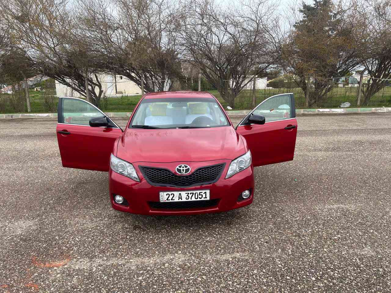 سلام عليكم سياره كامري موديل 2009 كندي محرك 6 سلندر كير محرك افلون بلادي سياره بدون صبغ سياره كل وضع شركه اربعه تايرات اربعه ويالا جديد داخل صحراوي كشن كهرباء شاشه وكاميرا سنويا جديد رقم جديد دفتر بنزين بيها سيارة بدون حالوب سيارة وضع شركه السعر 115 رقم موبايل *********** كركوك, العراق
