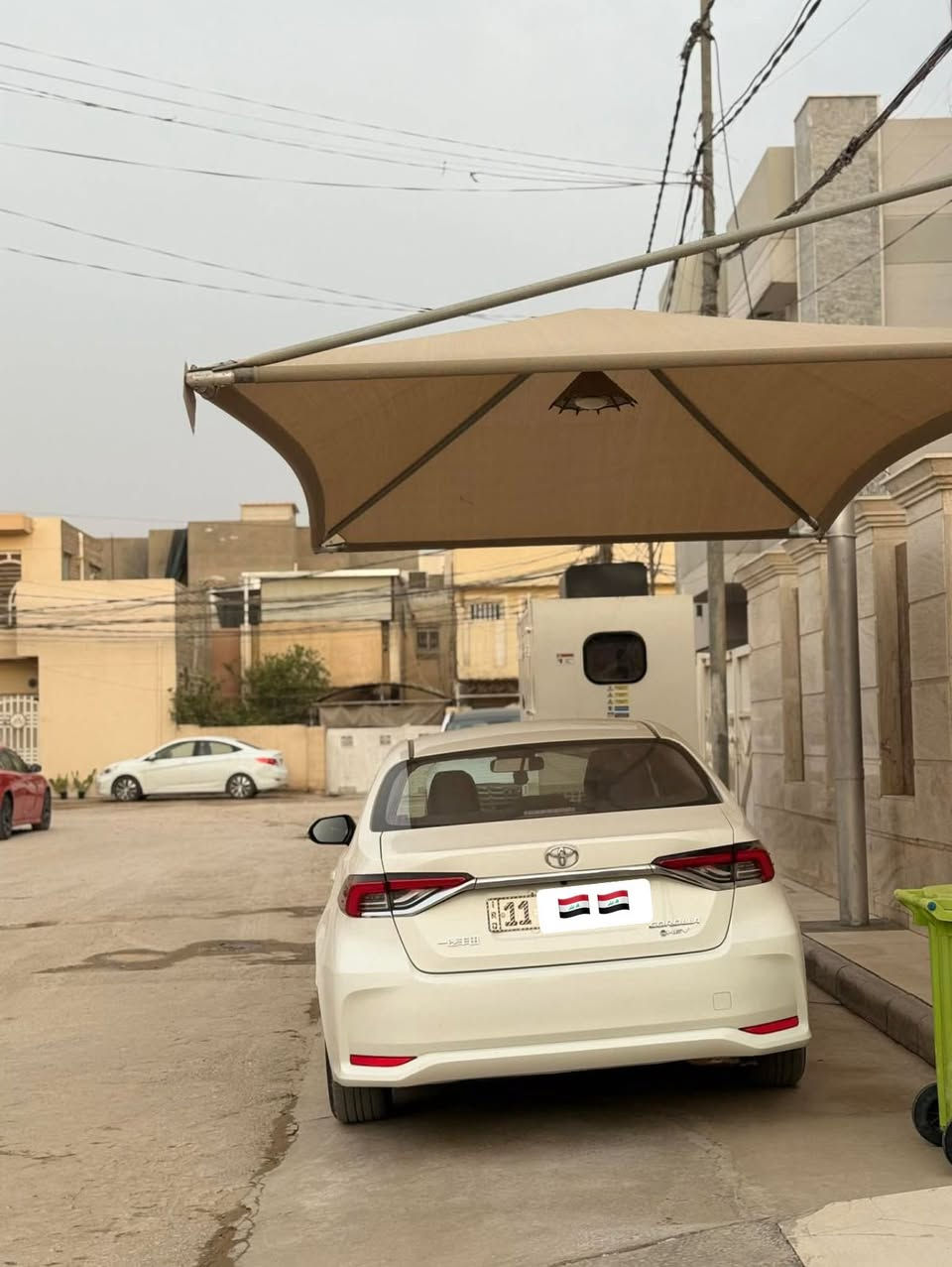 سلام عليكم
كورلا مديل ٢٥ هايبرد 
رقم بغداد فول موصفات
ماشيه 10 الف 
مكفوله كفاله عامه 
السعر 162 وبيه مجال بسيط 

***********
