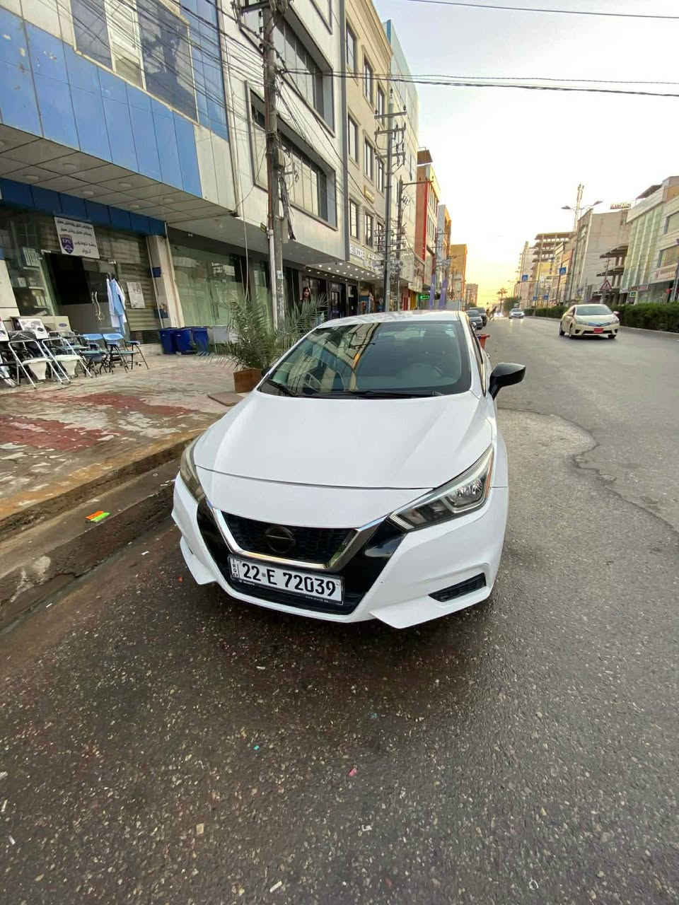 النوع: نيسان فيرسا (Nissan Versa).
• الموديل:2021
• المسافة المقطوعة: 37 ألف ميل فقط.
• اللون: أبيض ملكي.
•المواصفات الداخلية: داخلية بلونين (أسود وتطعيمات •مميزة)، شاشة لمس كبيرة، تحكم ستيرنج كامل، رادار •أمامي، نظام تشغيل بصمة (Push Start).
•حالة السيارة:السيارة نظيفة جداً من الداخل والخارج وجاهزة للاستخدام (دق سلف وسافر).
السيارة وارد أمريكي
محركها 1.6L اقتصادي ويتحمل بانزين عادي 
مكان السياره اربيل 

3N1CN8DV3ML807515

0774 908 9046 اكر, نينوى
