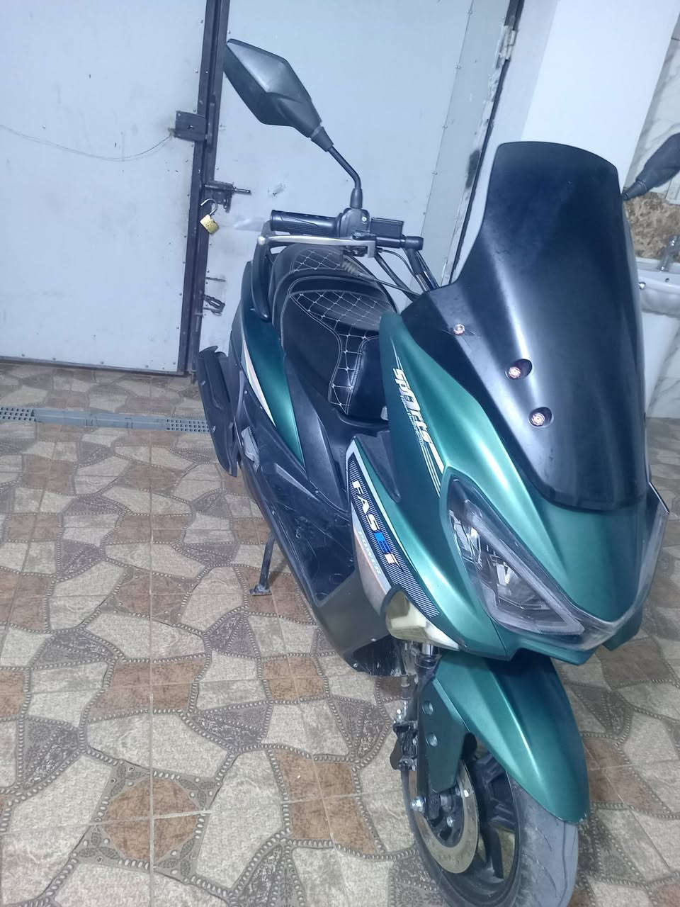 سلام عليكم دراجة للبيع سكنس لد صيني لون زيتوني مودل2025 دراجة جديدة ما ماشية سعر ٧٠٠ وبيهة مجال هواي مكاني بغداد حي الجهاد اليريدة يجي خاص وتدلل


**إذا كنت صاحب هذا الإعلان وتريد حذفه لأي سبب، رجاءا أرسل رسالة إلى الدعم الفني**