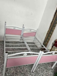 عندي جرابي ٢طابق وصير كل طابق وحد حديد درجة اولى سعر الوحدة ٢٠ وبيھة م...