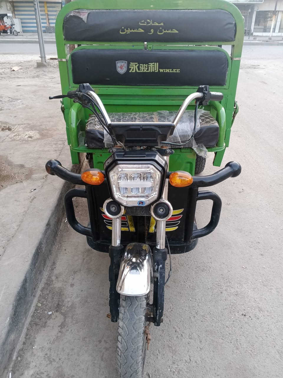 السلام عليكم ستوته للبيع حجم الجبيره نضيفه موديل 22 كله شغاله كهرباءت تارات نضيفه بطاريات كبار  5 السعر 950 مكاني بغداد شارع النضال هذا رقمي ***********
