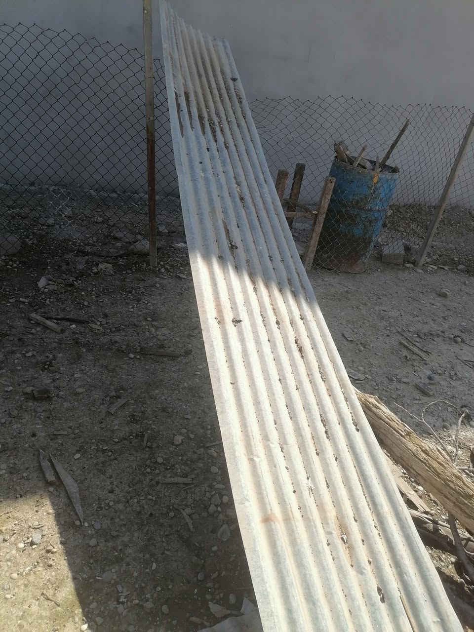 چينكو مستعمل للبيع مع  معالف غنم
لللبيع مكاني شريخان


**إذا كنت صاحب هذا الإعلان وتريد حذفه لأي سبب، رجاءا أرسل رسالة إلى الدعم الفني**