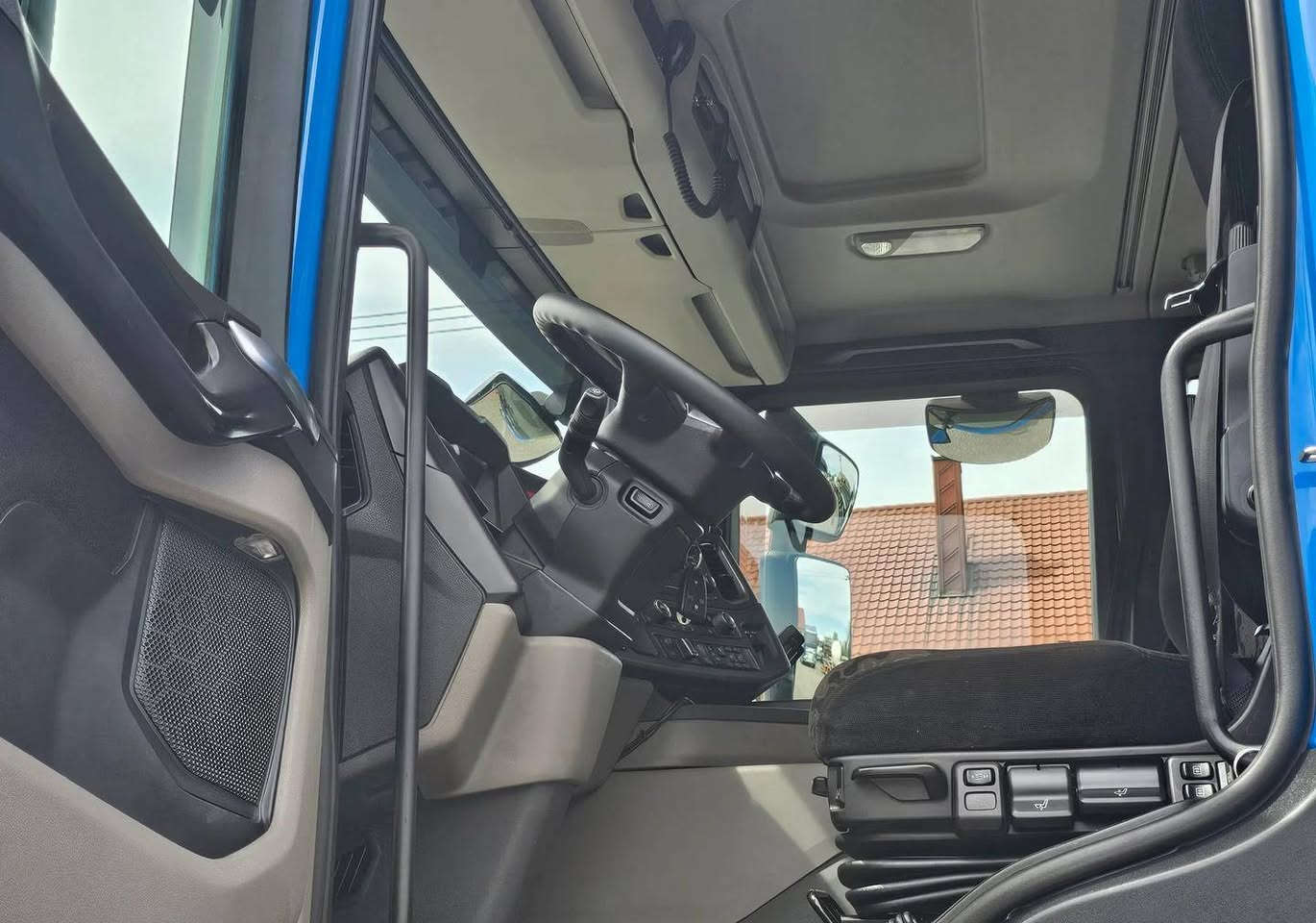 Scania G450
سنة الصنع 2019
عداد 280.000 كم 
ناقل حركة أوتوماتيكي 
عدد المحاور 3
نظام المحور 2×3
رافعة فاسي 240
السعر 65الف دولار 
شامل كمرك ضريبة شحن 
مدة الوصول 20 يوم بعد الحجز


**إذا كنت صاحب هذا الإعلان وتريد حذفه لأي سبب، رجاءا أرسل رسالة إلى الدعم الفني**