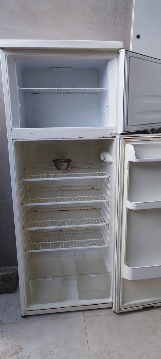 ثلاجة ارجليك للبيع 18 قدم شغال


**إذا كنت صاحب هذا الإعلان وتريد حذفه لأي سبب، رجاءا أرسل رسالة إلى الدعم الفني**