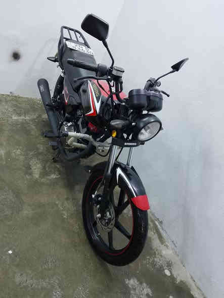 السلام عليكم ورحمه الله وبركاته دراجة شاينك مرقم كامل انكليزي موديل 23 نازلة بل 25 كفالة عامة من الشخط مكاني ديالى خرنابات الشراي يتصل ويدلل ويتساب موجود ورة السيطرة الثانية *********** اتصل ودلل
