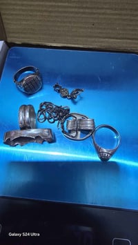 فضه للبيع ٣٩ غرام الغرام ٣ بغداد الشعب حي الجزائر ماكو توصيل 077371866...