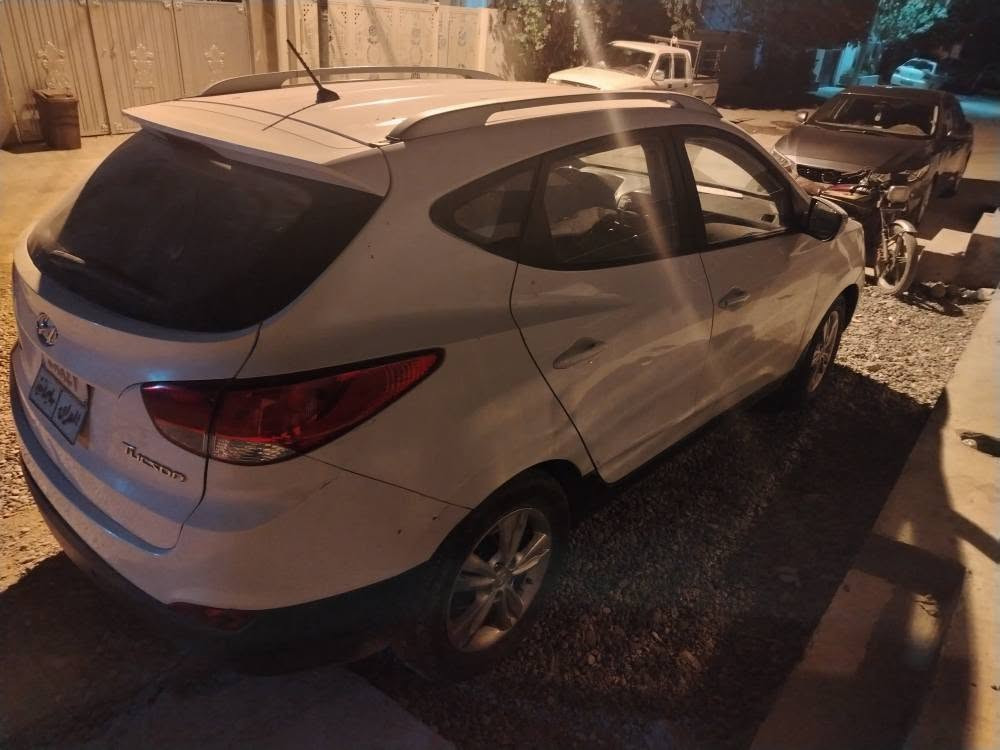 هوندا توكسون ٢٠١٢ كه وتوته سه رلا عام بوياغ كراوه به شه رتى ته حويل و براوه ته بريت به شه رت
***********

سعرى ١٠٢ $ السليمانية, العراق
