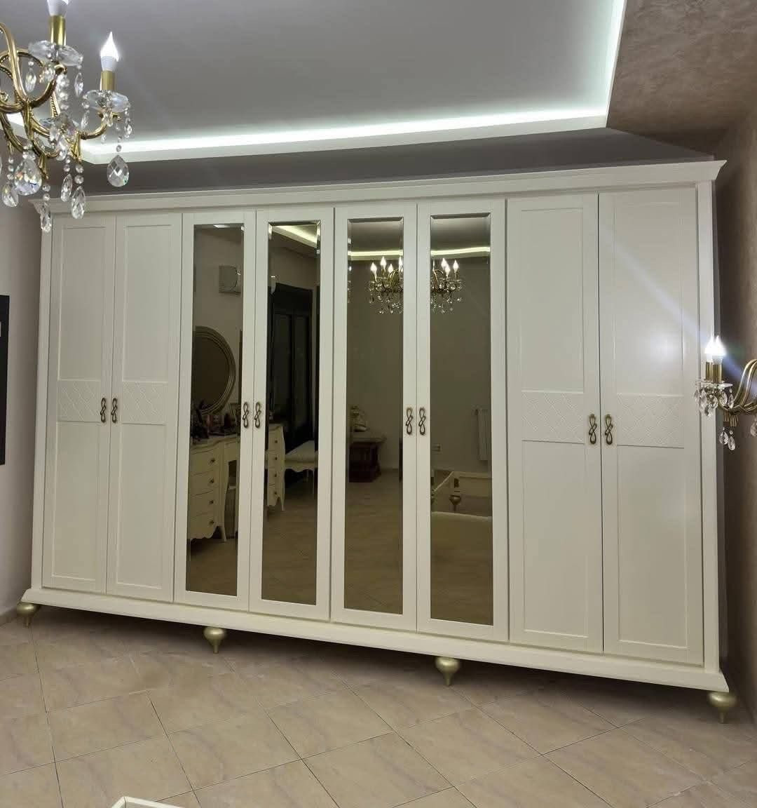 صباح الخير والعافية زبائنا
غرفة نوم الالون ابيض نشاءالله تنال اعجابكم 
للستفسار مراسلة الصفحة واتساب ***********
العنوان بغداد الدورة نهاية شارع الصحة مجاور كلية كلكامش معرض بيوتنا للاثاث العراقي
