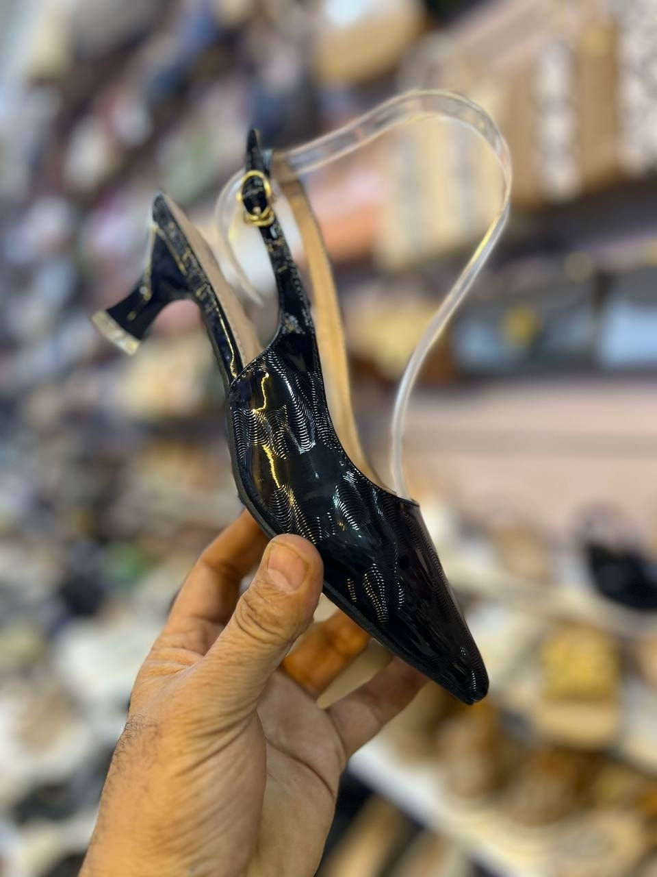 مساء الخير .... .وفرنا لكم .. 🍋🍋🍋
 كعب حفلات التخرج الجامعات  جلد  بسمار  ٣ سم  اناقه و خفيف و  مميز و انيق ....
سعر ب15  الاف 
القياسات  37-38-39-40-41
الالوان / اسود و بيجي و جوزي محترم و ابيض
  العنوان : كوت / شارع الهورة / معرض الرواق  يوجد خدمة توصيل لكافة محافظات العراق 😍 واتساب *********** __*********** الجمال 🌹الأناقة 🌹 البساطة 🌹النزاكة 😁

#اكسبلور #اكسبلور_فولو_ي_حلو🔥😴_ي_عمري #اكسبلور_فولو_شوفو_البوستات_الي_قبل_راح_تعجبكم
