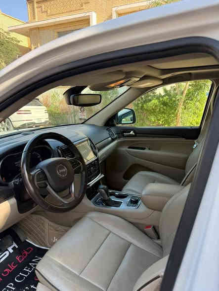 جيب اوفرلاند خليجي وكالة هارلم.
مكفولة فول مواصفات موديل 2020 
ماشية ٣٥الف بيها بس مكان طلقه بالبنيد بس ما نافذة... السعر: ٣٤$
رقم الهاتف:***********
