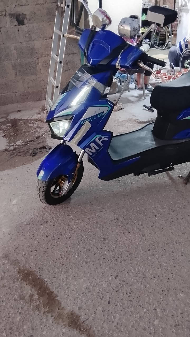 السلام عليكم دراجه سكنس ام ار موديل 2024نضيفه كما موضح بل صوره زوج تاير جدد كهربائية عل فحص بطاريات عدد 6عل فحص مراوس ب جبلي او بيع 550بيهه مجال قليل عنوان فلوجه رقم ***********واتساب او اتصال
