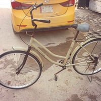 بايسكل بناتي   حجم26  السعر75   للستفسار 07702503719