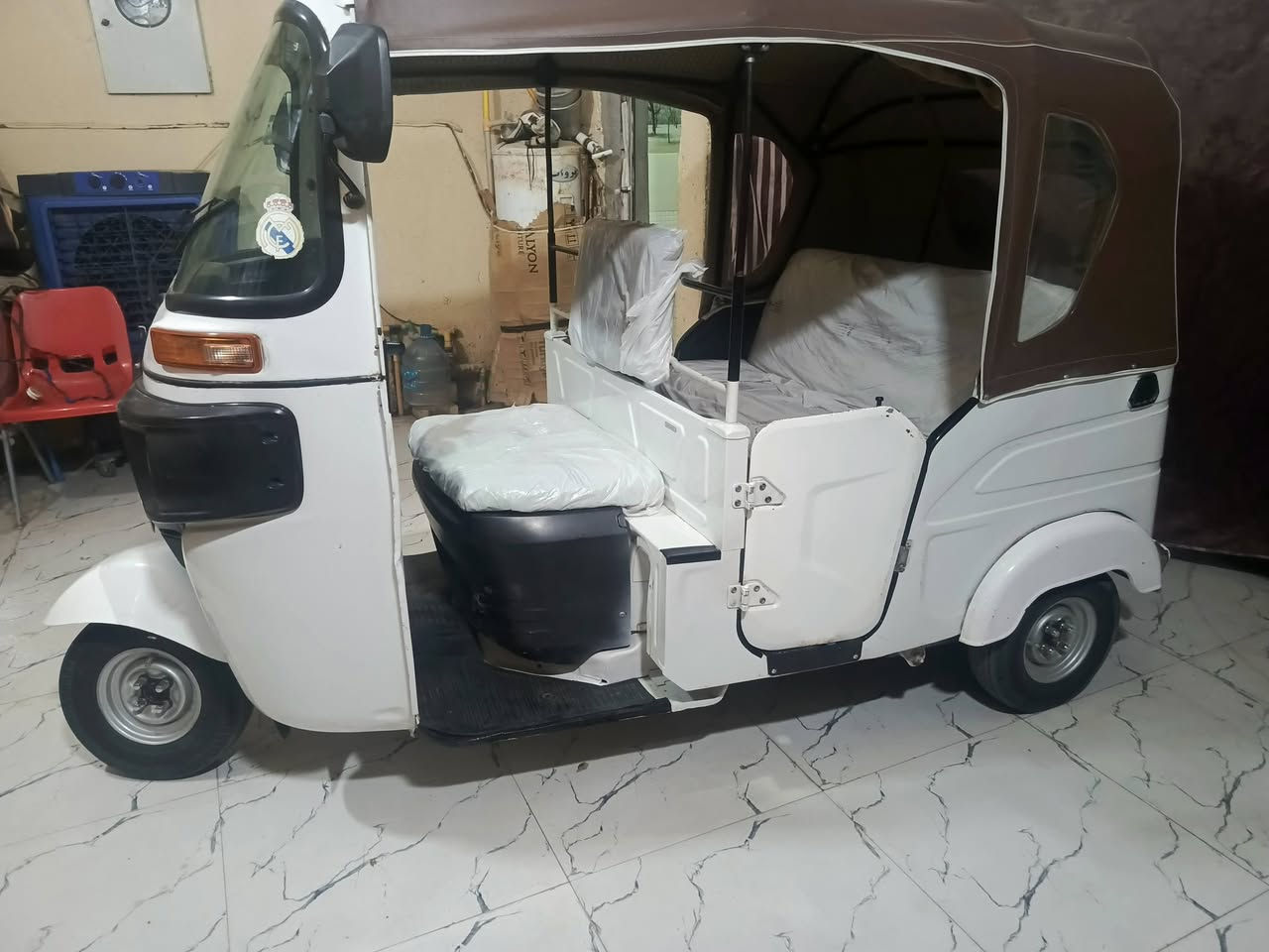 سلام عليكم 22شهر 11كفاله بس شبر بلصفحه يم الباب والباقي كفاله رقم وسنويه السعر 7500 بيهه مجال العنوان المجر الكبير تصال *********** خاص ماكو
