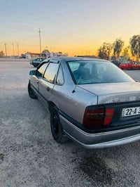 فكترا • ١٩٩٢ • ٢٫٠