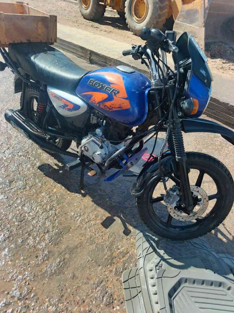 سلام عليكم شباب دراجه بوكسر للبيع مديل 20رقم وسنويه   السعر مليون وتسعميه وبيهه. مجال صاحب لدراجه  ***********  مكلف بلنشر
