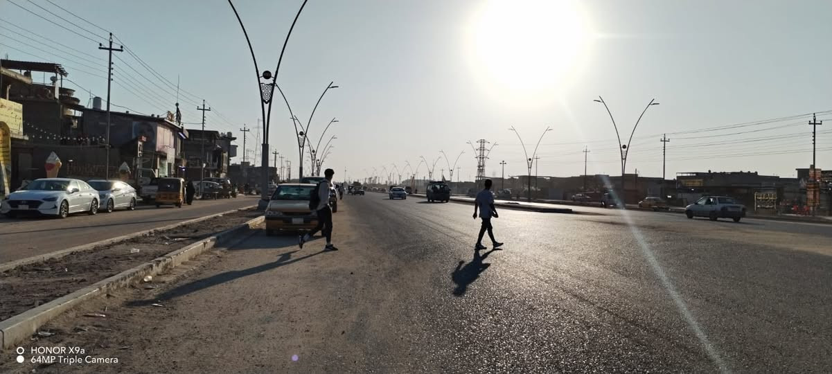 بنايه مول للبيع ركن تجاريه مساحه 900متر عله الشارع العام 4سايدات الرايسي طابوملك صرف تحويل بلاسم طابوهه وحده قضاء شط العرب الفيحاء للاستفسار واتساب ***********او***********
