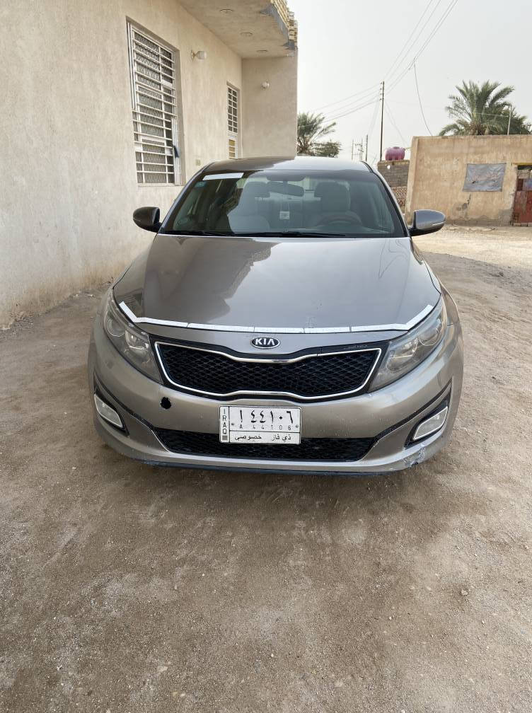 كيا اوبتيما موديل 2015 رقم ذي قار حره تحويل بيها قطعتين صبغ فقط قبق الصندوق وداير الجاملغ والباقي كفاله عامه ضربه وتبديل وصبغ السياره جاهزه وجديده مكينه كير حداديه تخم تاير تبريد❄ ما بيها اي نقص مواصفات شاشه كامره ويلكب حساسات امامي خلفي تحكم استيرن اشاير بل مرايه محرك 2400 دبل كزوز وباقي المواصفات المعروفه السعر 113 و بيها مجال للشراي للاستفسار الاتصال على الرقم *********** مكاني ناصريه للبيع او المراوس البصرة, العراق
