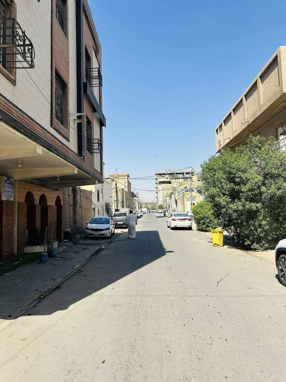 دار للبيع مساحة 190 متر طابقين 
خان المخضر خلف طرشي الحبوبي 
البيت نظيف وجاهز للسكن يصلح يصلح فندق  لانو قريب  من الأولايه. للأستفسار أكثر ***********
