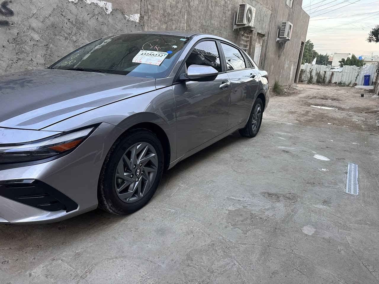 السلام عليكم ورحمة الله وبركاته من رخصة الأدمن والأعضاء المحترمين هونداي النترا وارد امريكي موديل ٢٠٢٤ ماشيه 5500 تقريباً السياره جديده بمعنى الكلمه والسياره دخول جديد وبدون ارقام السياره مبدل بيها دعاميه فقط وتصليح لايت فقط باقي السياره مكفوله من تبديل وتصليح وصبغ مكانها بغداد الدوره خلف كلية دجله وهذا رقمي الشراي يتصل ويدلل ٠٧٧٣ ٦١٧ ٩٣٣٧
