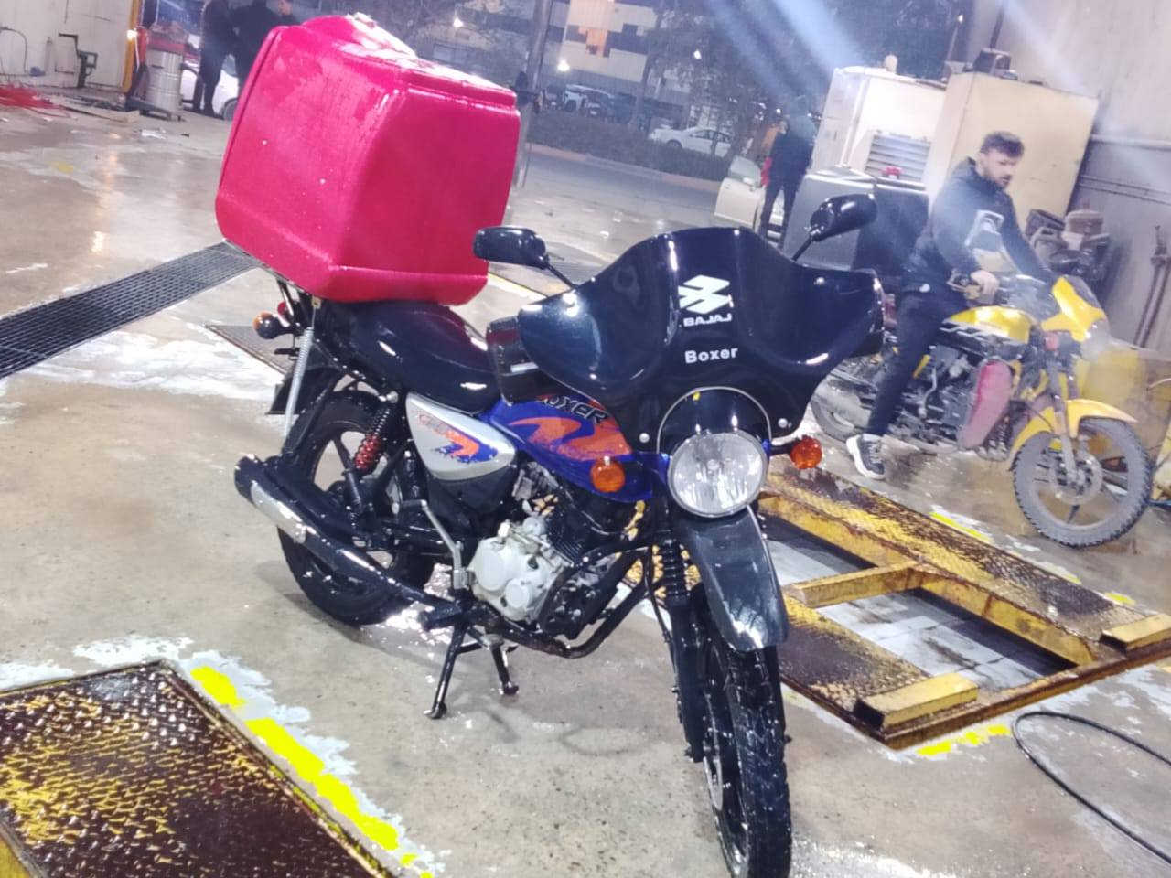 السلام عليكم بوكسر 2023 مجفته جديد وكاله رقم بغداد دولي لوحات 2بسمي تحويل مباشر  سعره 2300 وبيه مجال *********** مكلف بل نشر مكاني البنوك
