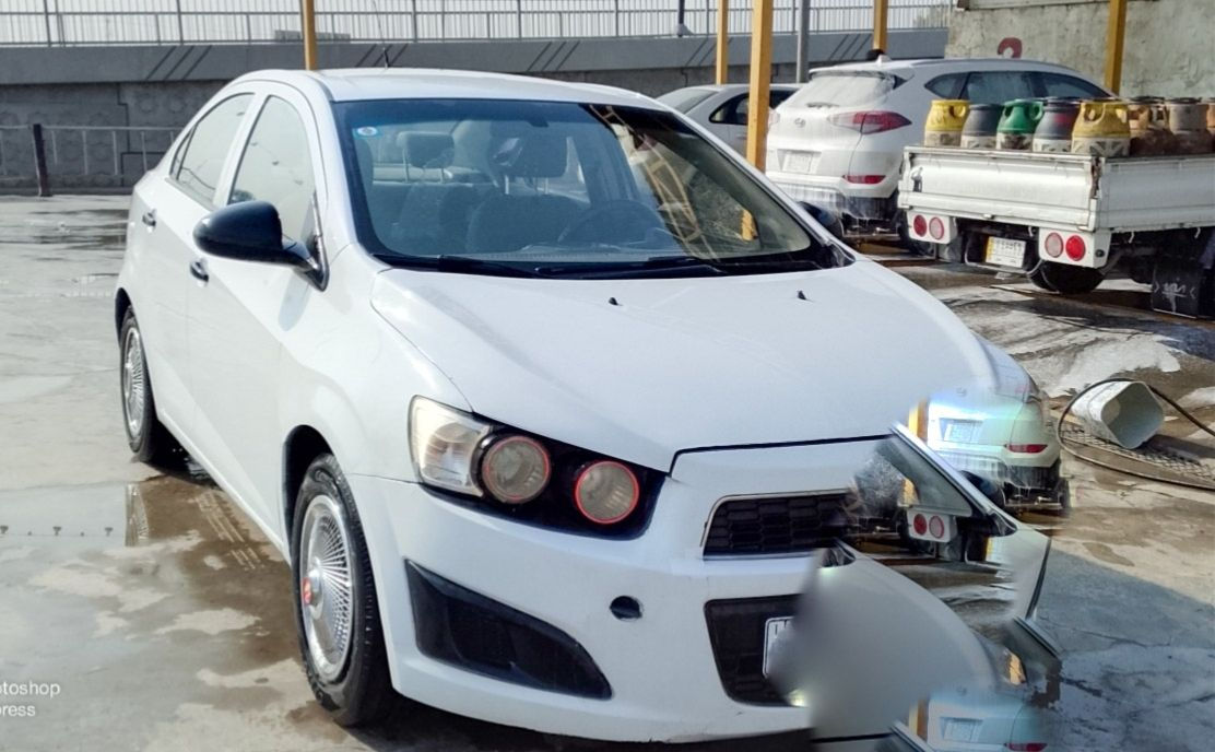 السلام عليكم شوفرليت سونك خليجي موديل..2012 رقم دولي سنويه وهزه جديد السياره جديده احلئ من الصور كير ومكينة كورلا.. بسمي   اوتماتيك السياره تقفيل مركزي بصمه جنطه.. الشراي يتصل ***********
مكاني بغداد... السعر 60 وبيها مجال 
للبيع.. او المرواس
