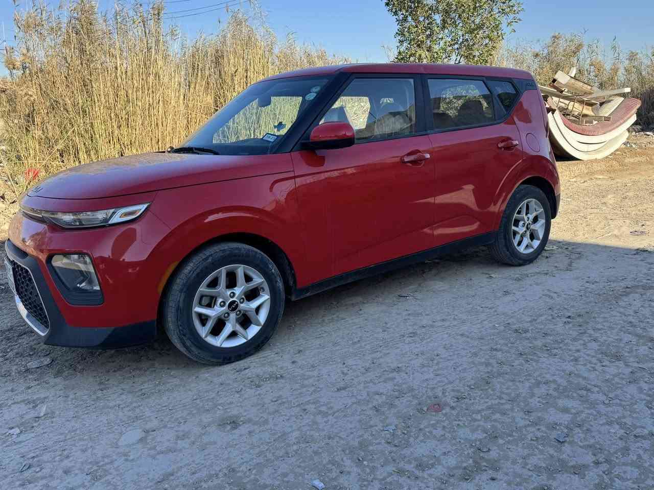 السلام عليكم للبيع أو مراوس كيا صول موديل 2022 رقم أربيل مالكها ديوانيه ماشية 30000 ألف ماناقصها كلشي للاستفسار الاتصال ع الرقم ***********
